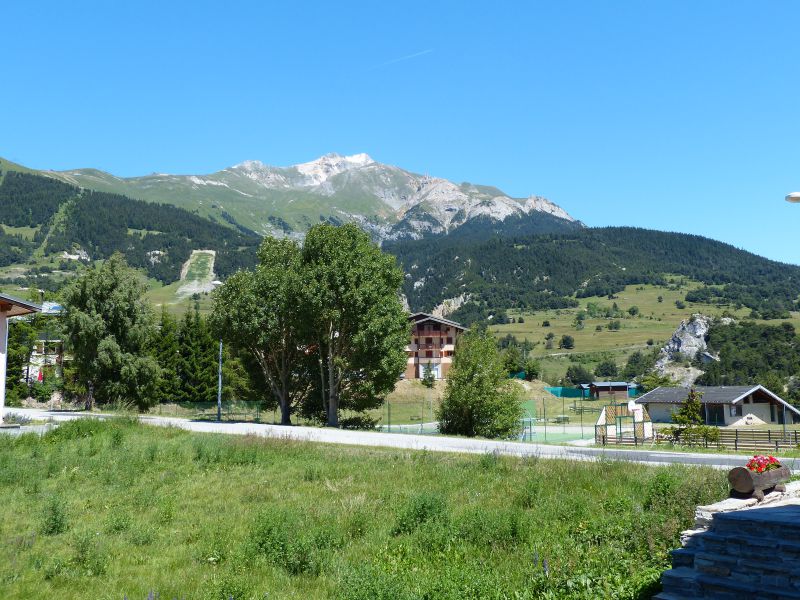 "Le Refuge"Lit clos pour 2 personnes.Comme dans les anciens chalets.nLes enfants adorent...