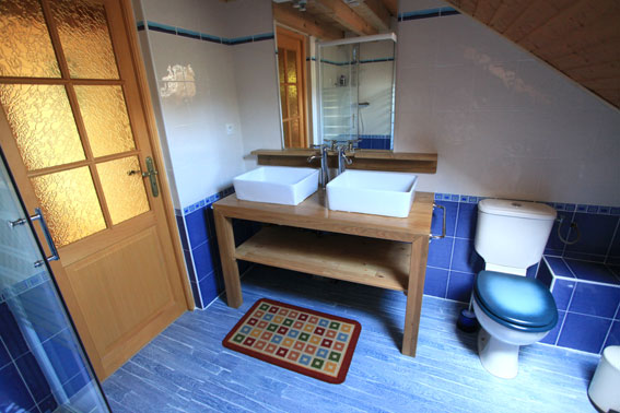 G�te rural Lepin-le-lac LES BAMBOUS