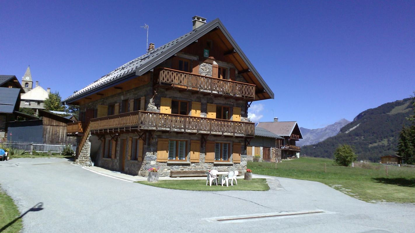 photo 0