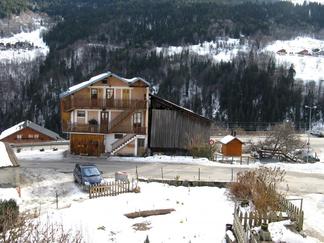 photo 0