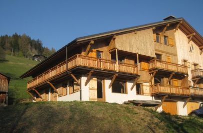 G&icirc;te n&deg;73G186151 NOTRE DAME DE BELLECOMBE - Savoie - photo