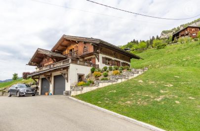 G&icirc;te n&deg;73G262121 SAINT NICOLAS LA CHAPELLE - Savoie - Studio au rez-de chauss&eacute;e dans la maison des propri&eacute;taires, avec un acc&egrave;s par un escalier depuis le parking