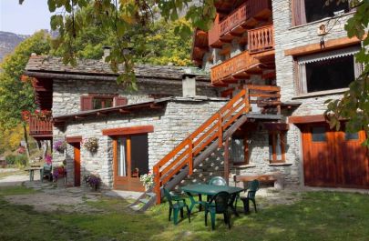 G&icirc;te n&deg;73G47172 BONNEVAL SUR ARC - Savoie - Appartement en &eacute;tage avec grand balcon expos&eacute; plein sud, belle vue d&eacute;gag&eacute;e 