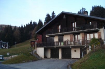 G&icirc;te n&deg;73G186111 NOTRE DAME DE BELLECOMBE - Savoie - Le chalet &agrave; l'automne
