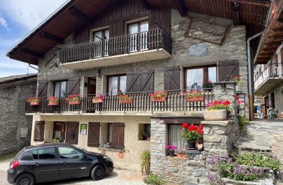 G&icirc;te n&deg;73G176122 LA ROSIERE MONTVALEZAN - Savoie - Chalet Les Embrunes - 73G176122 - LE CHATELARD - MONTVALEZAN