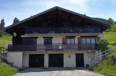 G&icirc;te n&deg;73G186198 NOTRE DAME DE BELLECOMBE - Savoie - photo