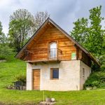 gite - Le Grenier De Pierre - ENTREMONT LE VIEUX - Savoie