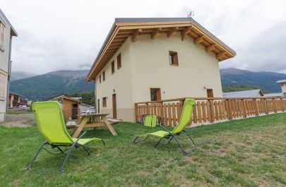 G&icirc;te n&deg;73G23155 AUSSOIS - Savoie - terrasse