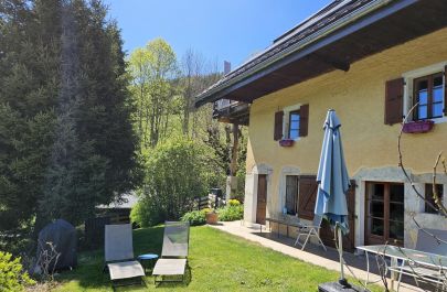 G&icirc;te n&deg;73G98159 LA FECLAZ LES DESERTS - Savoie - La Fay&egrave;ta (RDC) et son jardin clos