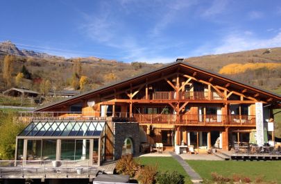 G&icirc;te n&deg;73G93125 AIME-LA-PLAGNE - Savoie - chalet m