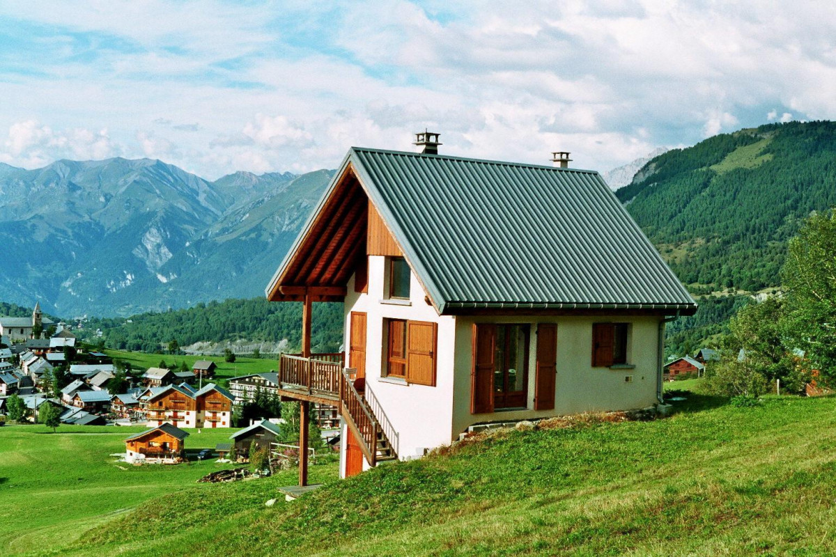 photo 0